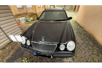 Mercedes-Benz E 220 Gebrauchtwagen