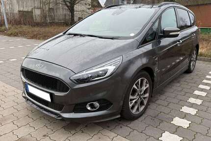 Ford S-Max Gebrauchtwagen