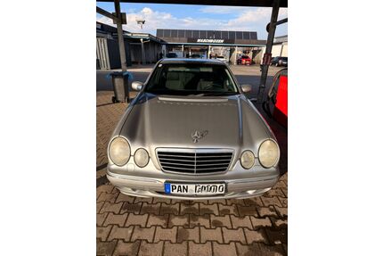 Mercedes-Benz E 200 Gebrauchtwagen