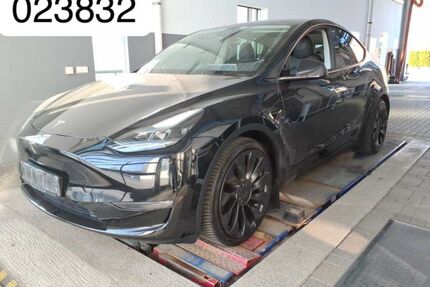 Tesla Model Y Gebrauchtwagen