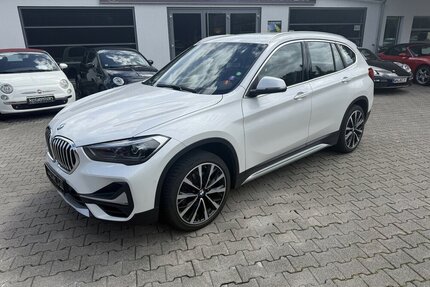 BMW X1 xDrive 20i xLine*Teilleder,LED,Navi,1.Hand* Gebrauchtwagen
