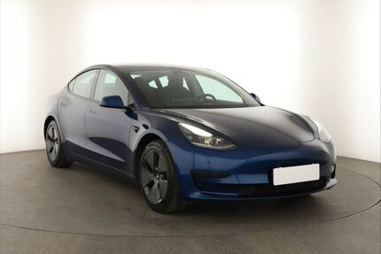 Tesla Model 3 Gebrauchtwagen