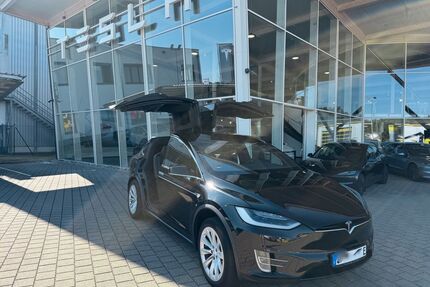 Tesla Model X Gebrauchtwagen