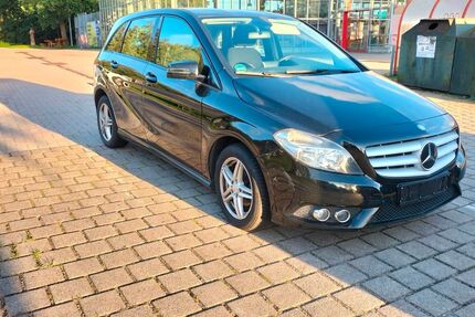 Mercedes-Benz B 180 Gebrauchtwagen