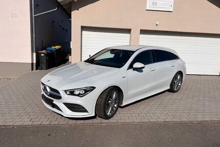 Mercedes-Benz CLA 200 Shooting Brake Gebrauchtwagen