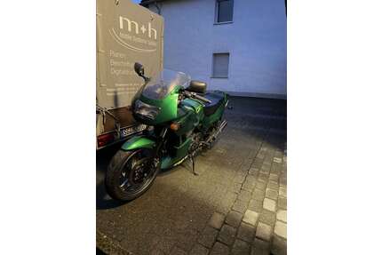 Kawasaki GPZ 500 S Gebrauchtwagen