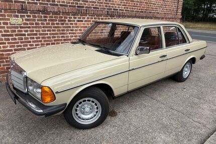 Mercedes-Benz 240 Gebrauchtwagen