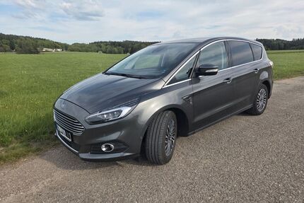 Ford S-Max Gebrauchtwagen