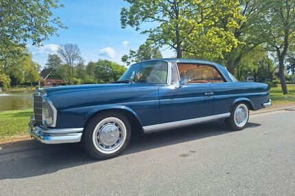 Mercedes-Benz 220 Gebrauchtwagen