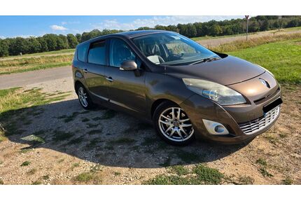 Renault Grand Scenic Gebrauchtwagen