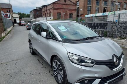Renault Grand Scenic Gebrauchtwagen