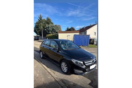 Mercedes-Benz B 180 Gebrauchtwagen