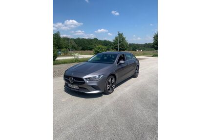Mercedes-Benz CLA 200 Shooting Brake Gebrauchtwagen