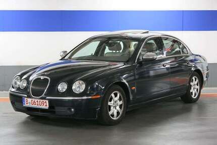 Jaguar S-Type 