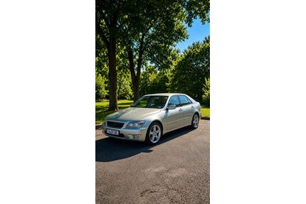 Lexus IS 200 Gebrauchtwagen