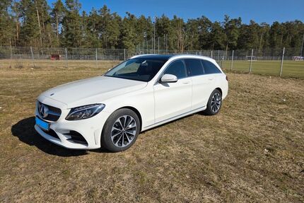 Mercedes-Benz 220 Gebrauchtwagen