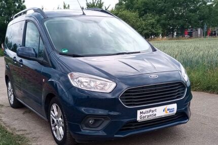 Ford Tourneo Courier Gebrauchtwagen