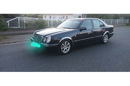 Mercedes-Benz E 320 Gebrauchtwagen