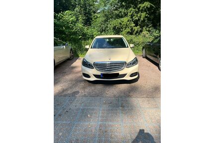 Mercedes-Benz 220 Gebrauchtwagen