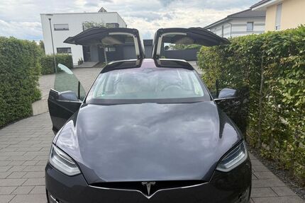 Tesla Model X Gebrauchtwagen