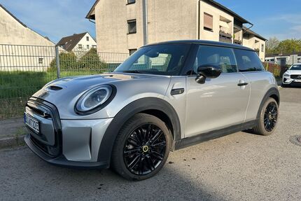 Lexus Cooper SE 