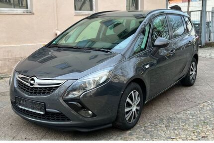 Opel Zafira Tourer Gebrauchtwagen
