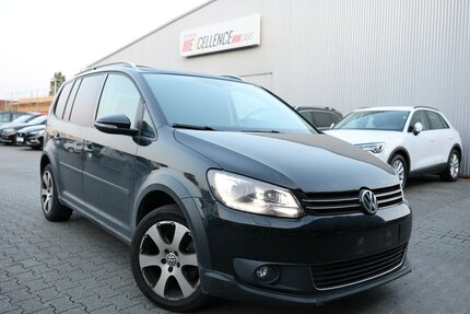 VW Touran CROSS 2.0 TDI DSG FAMILY / BI-XENON Gebrauchtwagen