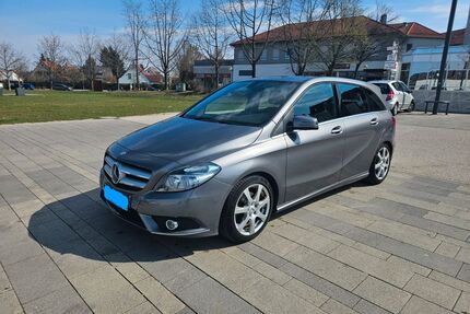 Mercedes-Benz B 180 Gebrauchtwagen