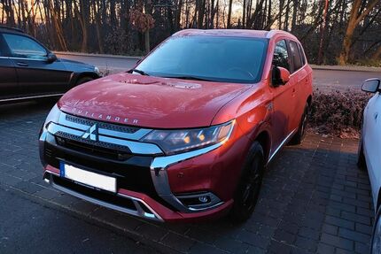 Mitsubishi Plug-in Hybrid Outlander Gebrauchtwagen