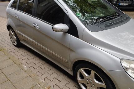 Mercedes-Benz B 200 Gebrauchtwagen