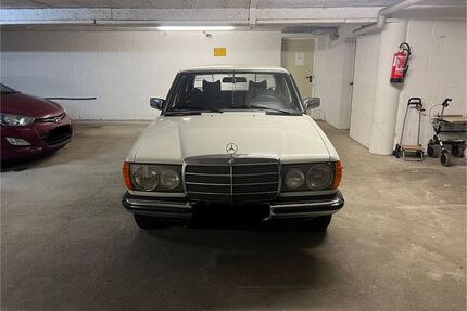 Mercedes-Benz 230 Gebrauchtwagen