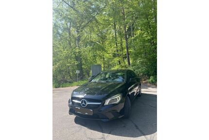 Mercedes-Benz CLA 180 Shooting Brake Gebrauchtwagen