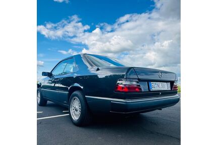 Mercedes-Benz E 300 Gebrauchtwagen