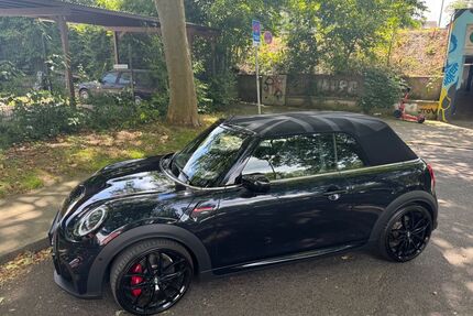 Mini John Cooper Works Cabrio Gebrauchtwagen