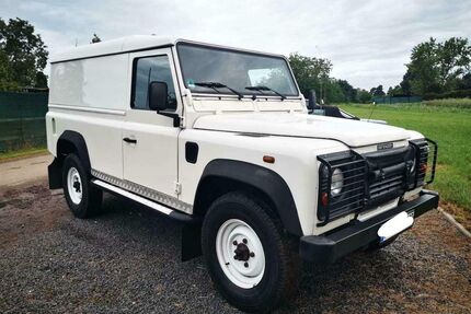 Polestar Defender 