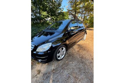 Mercedes-Benz B 200 Gebrauchtwagen