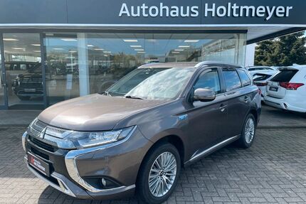 Mitsubishi Plug-in Hybrid Outlander Gebrauchtwagen
