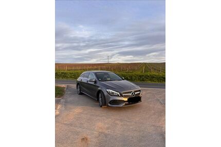 Mercedes-Benz CLA 220 Shooting Brake Gebrauchtwagen