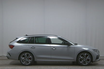 Skoda Octavia Combi 2.0 TDI DPF RS Plus Gebrauchtwagen