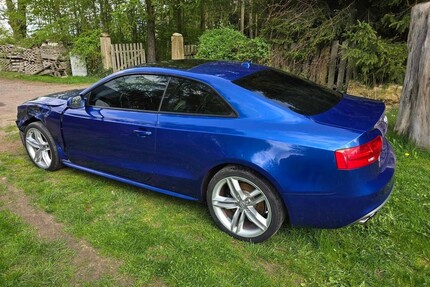 Audi S5 