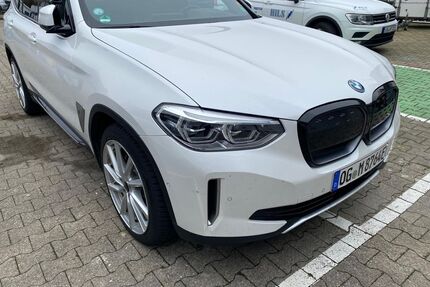 BMW iX3 Gebrauchtwagen