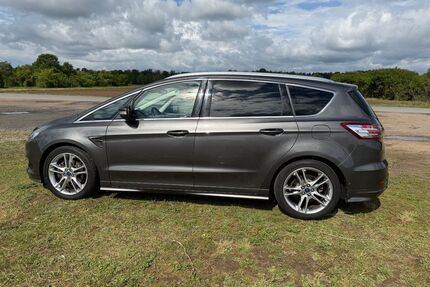 Ford S-Max Gebrauchtwagen