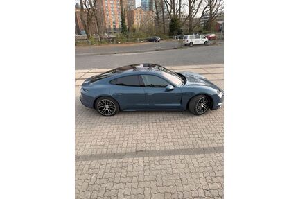Porsche Taycan Gebrauchtwagen