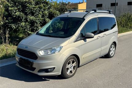 Ford Tourneo Courier Gebrauchtwagen
