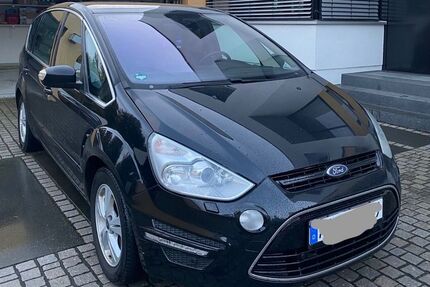 Ford S-Max Gebrauchtwagen