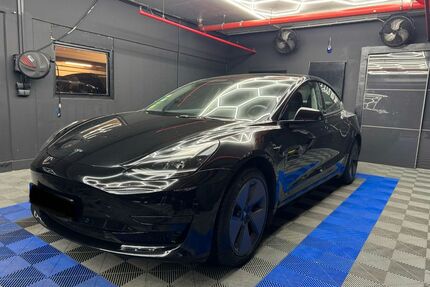 Tesla Model 3 Gebrauchtwagen