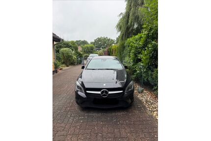 Mercedes-Benz CLA 250 Shooting Brake Gebrauchtwagen