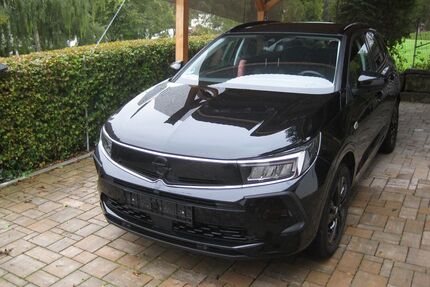 Mitsubishi Grandland (X) 