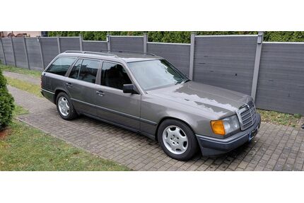 Mercedes-Benz 230 Gebrauchtwagen