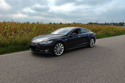 Tesla Model S Gebrauchtwagen
